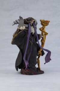 Descubre el apasionante mundo de Figura Overlord Ainz Ooal Gown Overseas.