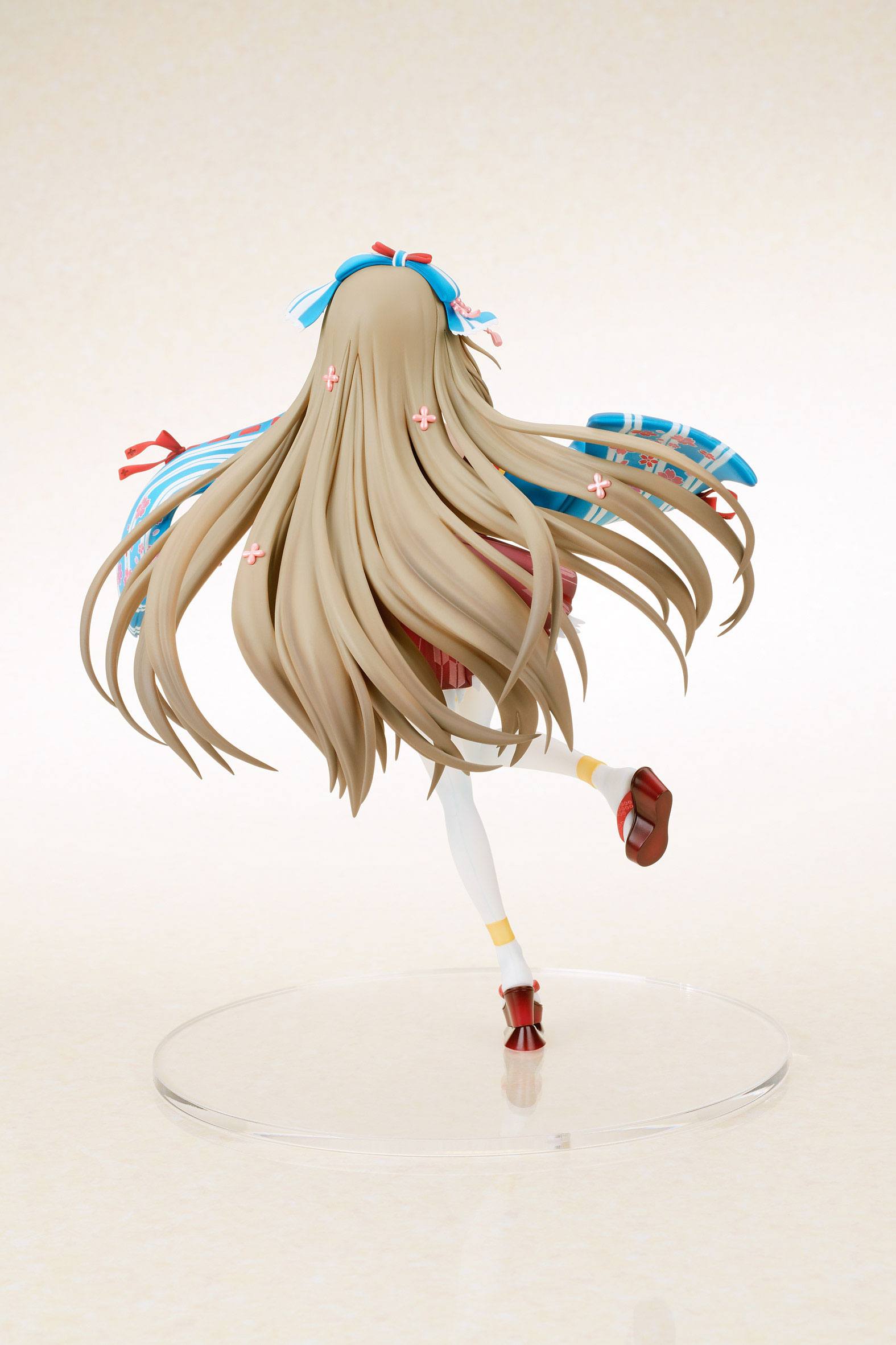 Descubre el apasionante mundo de Estatua Cinderella Girls Yoshino Yorita.