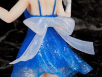Descubre el apasionante mundo de Estatua Precious Rem Clear Dress.