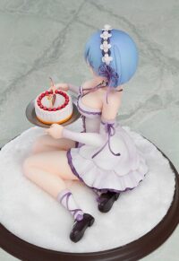 Descubre el apasionante mundo de Estatua Rem Birthday Cake.