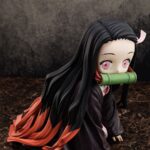 Descubre el apasionante mundo de Estatua Big Size Nezuko in a Box.