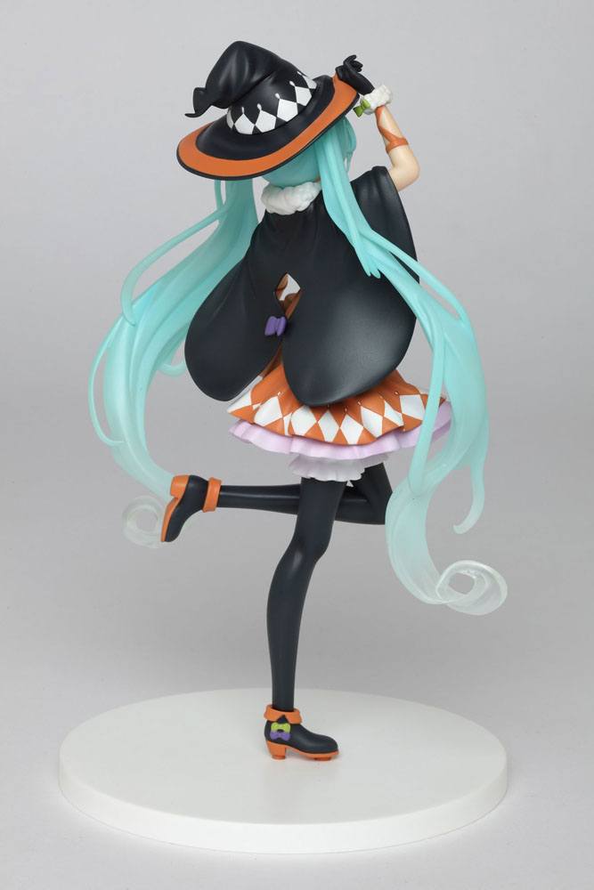 Descubre el apasionante mundo de Estatua Hatsune Miku 2nd Season Autumn.