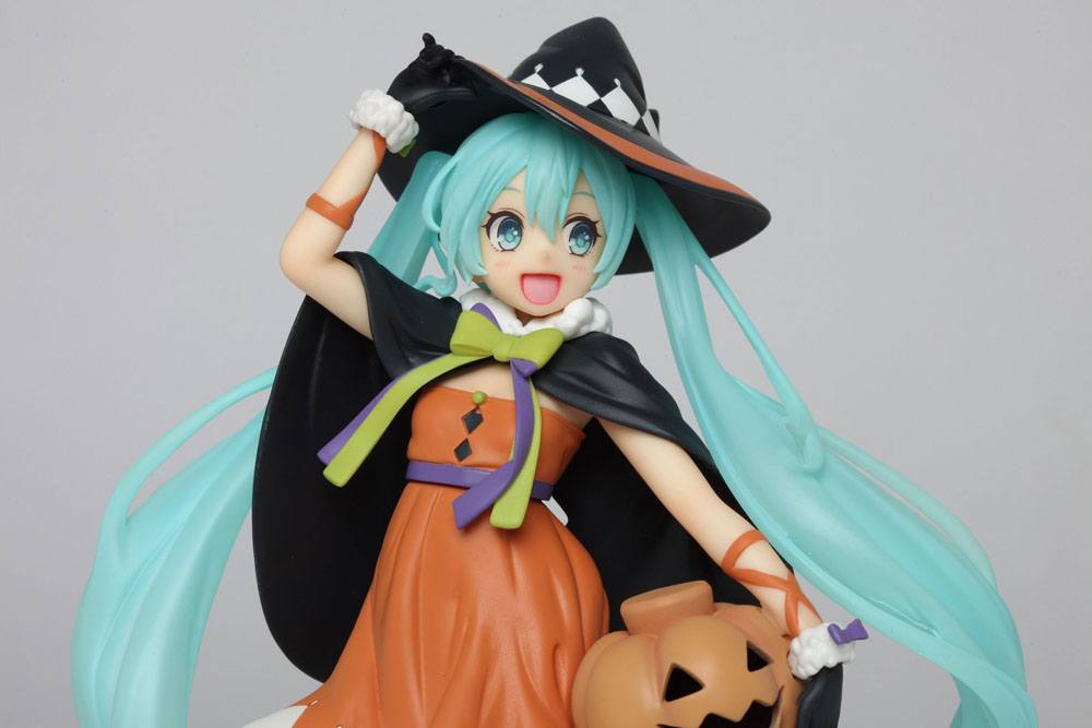 Descubre el apasionante mundo de Estatua Hatsune Miku 2nd Season Autumn.