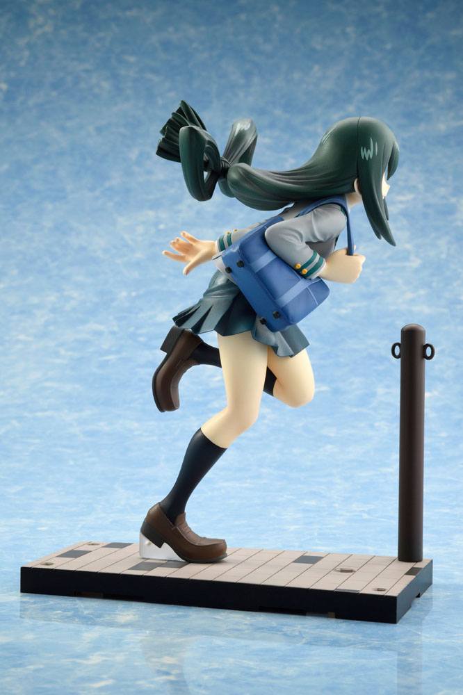 Descubre el apasionante mundo de Estatua Konekore Tsuyu Asui Uniform.