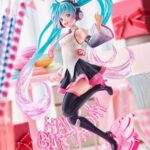 Descubre el apasionante mundo de Estatua Miku Birthday 2021 Happy Cat.
