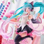 Descubre el apasionante mundo de Estatua Miku Birthday 2021 Happy Cat.