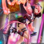 Descubre el apasionante mundo de Estatua Ram Neon City.