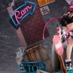 Descubre el apasionante mundo de Estatua Ram Neon City.