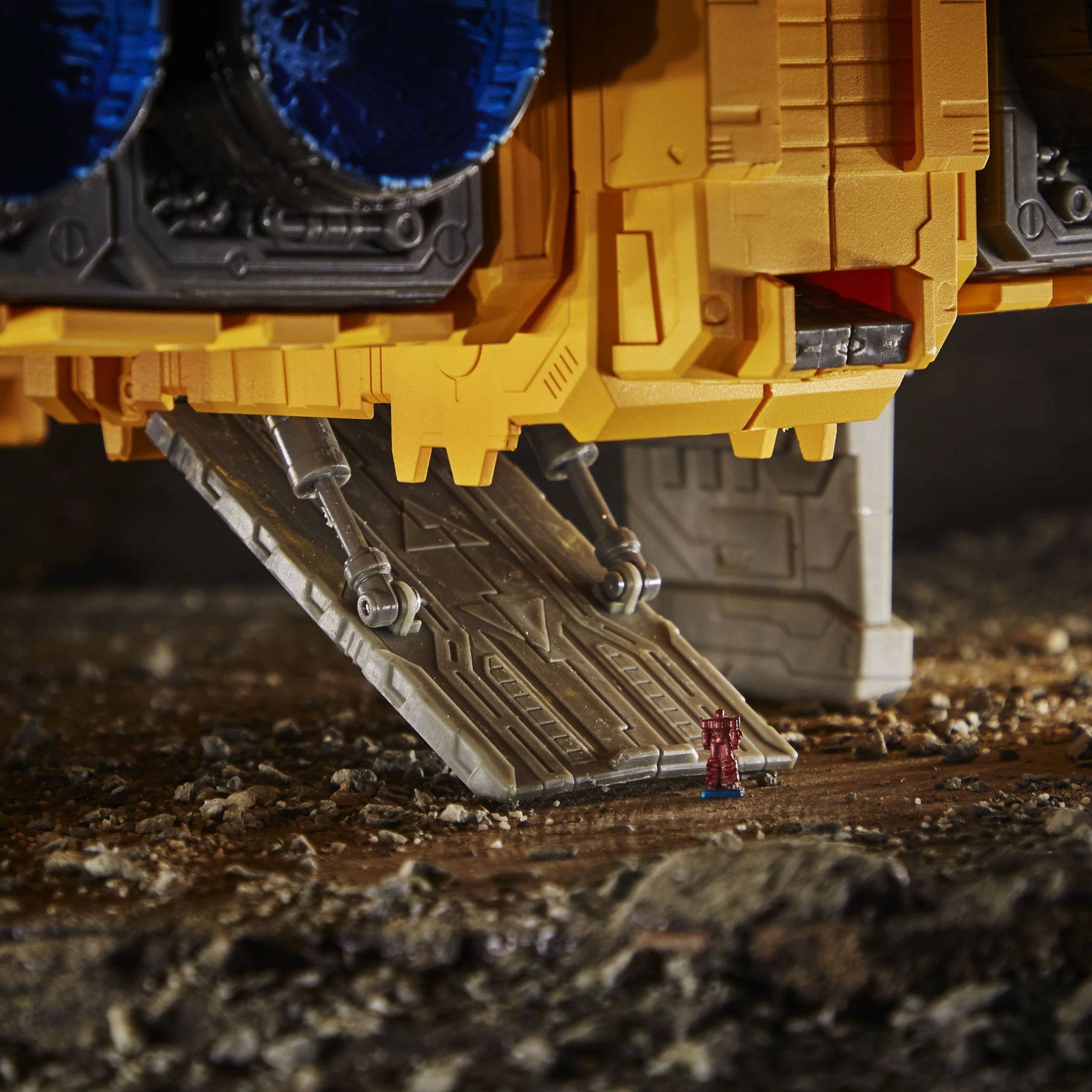 Descubre el apasionante mundo de Figura Titan Class 2021 Autobot Ark.