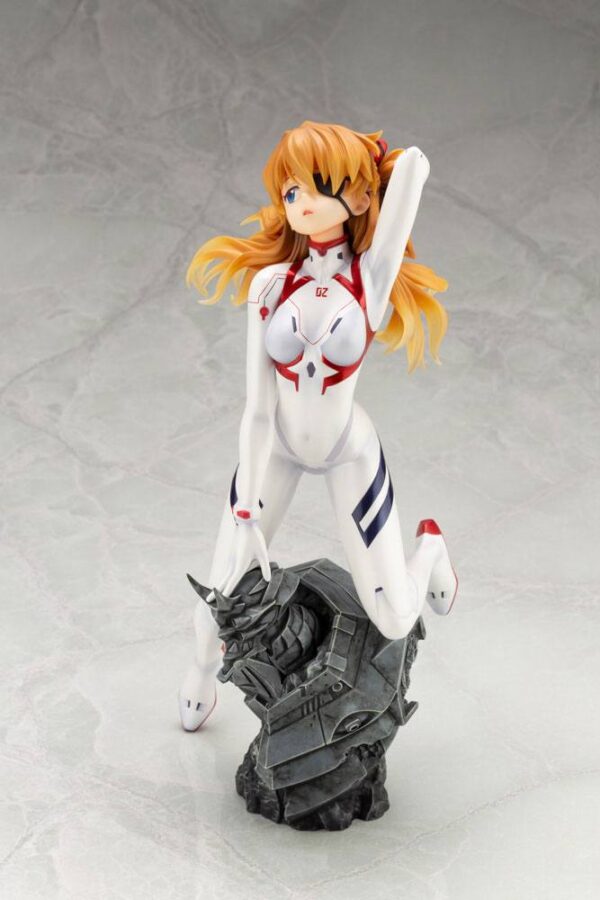Descubre el apasionante mundo de Estatua Asuka Shikinami Langley White Plugsuit.