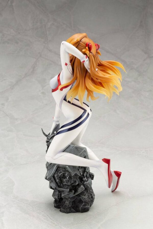 Descubre el apasionante mundo de Estatua Asuka Shikinami Langley White Plugsuit.