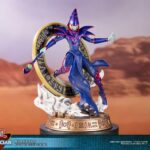 Descubre el apasionante mundo de Estatua Dark Magician Blue Version.