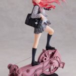 Descubre el apasionante mundo de Estatua Zero Two School Uniform.