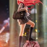 Descubre el apasionante mundo de Estatua Zero Two School Uniform.