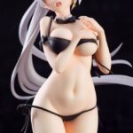 Descubre el apasionante mundo de Estatua Five-seven Swimsuit Heavily Damaged.