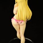 Descubre el apasionante mundo de Estatua Lucy Swimsuit Heart Max Cute.