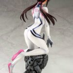 Descubre el apasionante mundo de Estatua Mari Makinami Illustrious White Plugsuit.