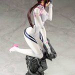 Descubre el apasionante mundo de Estatua Mari Makinami Illustrious White Plugsuit.