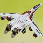 Descubre el apasionante mundo de Figura Macross F VF-25F Messiah Ranka Lee.