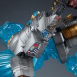 Descubre el apasionante mundo de Diorama Grimlock Supreme Edition.