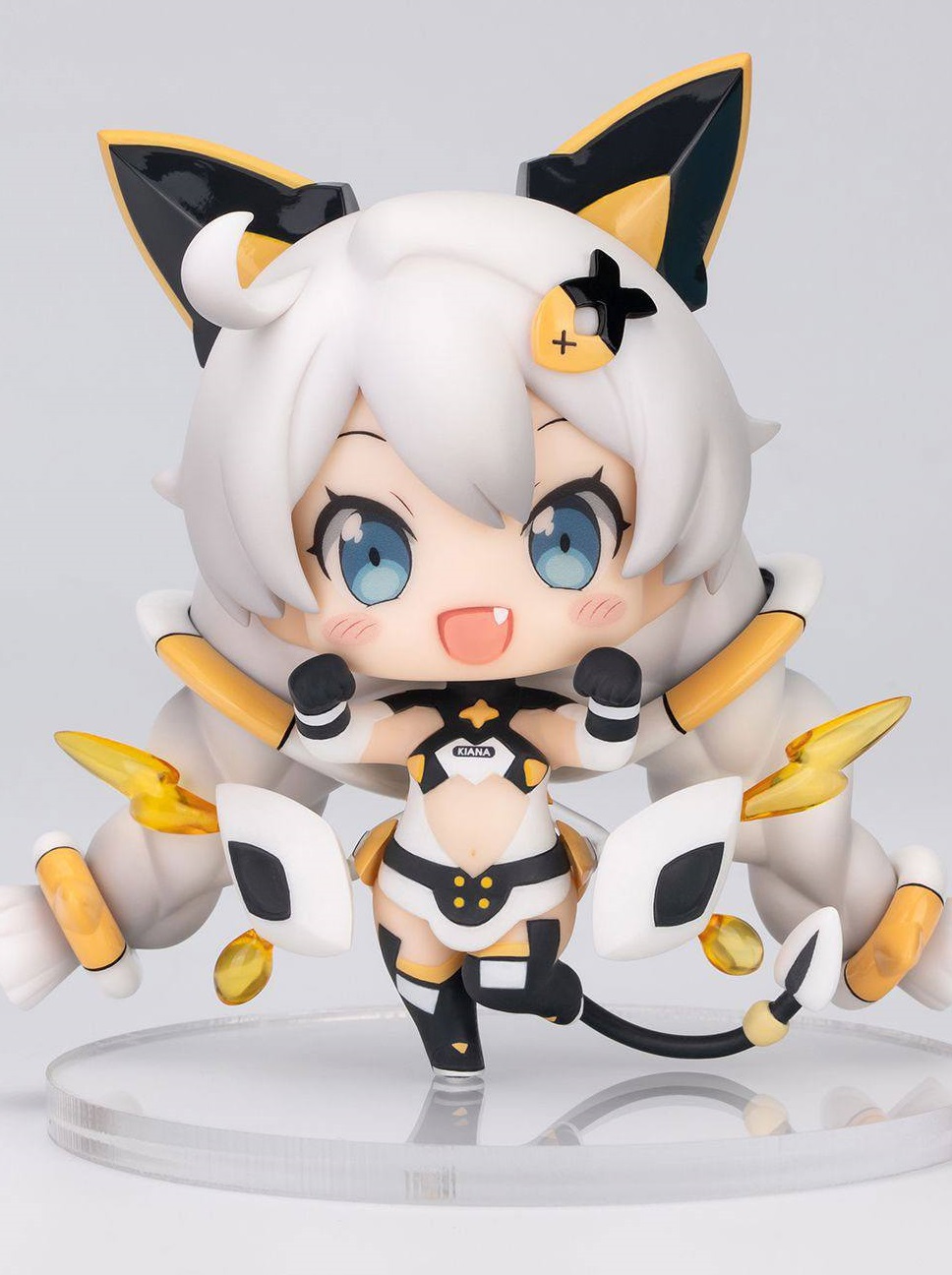 Descubre el apasionante mundo de Estatua Adteroid Series Kiana Bastets Secret.