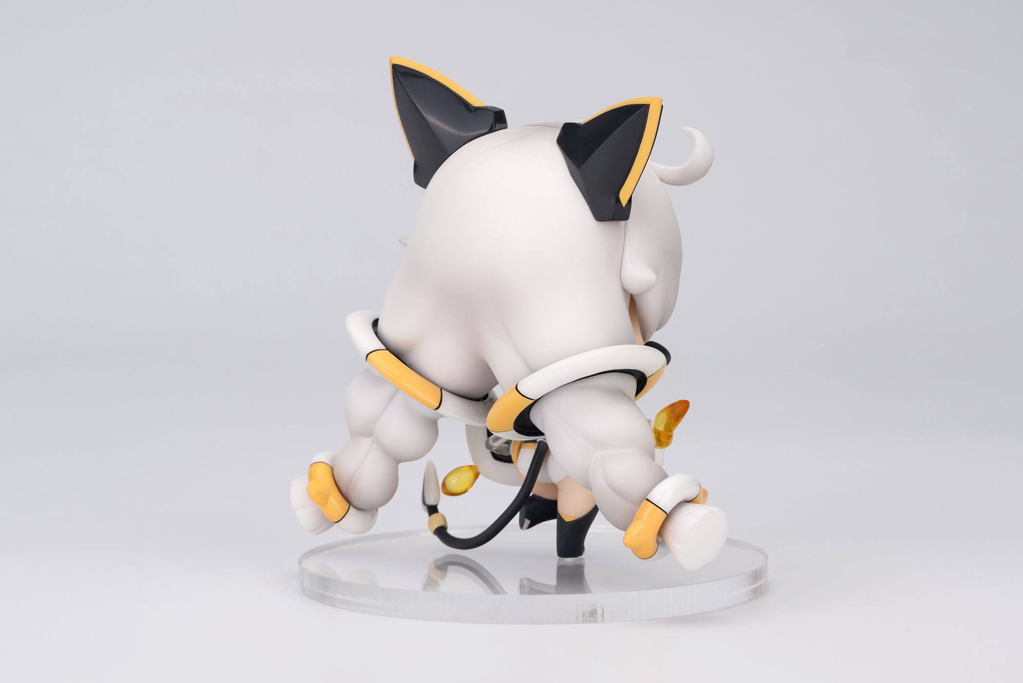 Descubre el apasionante mundo de Estatua Adteroid Series Kiana Bastets Secret.