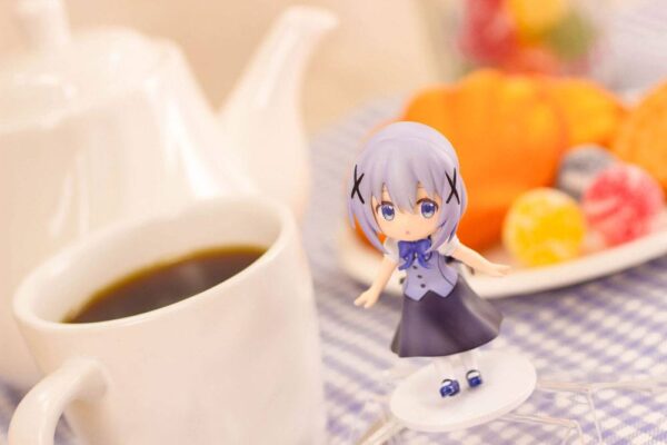 Descubre el apasionante mundo de Estatua Bloom Chino The Order a Rabbit.