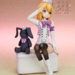 Descubre el apasionante mundo de Estatua Cocoa Military uniform.