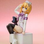 Descubre el apasionante mundo de Estatua Cocoa Military uniform.