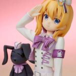 Descubre el apasionante mundo de Estatua Cocoa Military uniform.