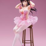 Descubre el apasionante mundo de Estatua Flamingo Ballet Ponytail Girl.