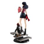 Descubre el apasionante mundo de Estatua Gals Misato Katsuragi y Pen Pen.