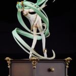 Descubre el apasionante mundo de Estatua Hatsune Miku Symphony 5th Anniversary.