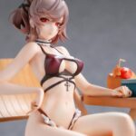 Descubre el apasionante mundo de Estatua Iron Saga Judith Swimwear.