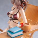 Descubre el apasionante mundo de Estatua Iron Saga Judith Swimwear.