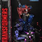 Descubre el apasionante mundo de Estatua Optimus Prime Ultimate Version.