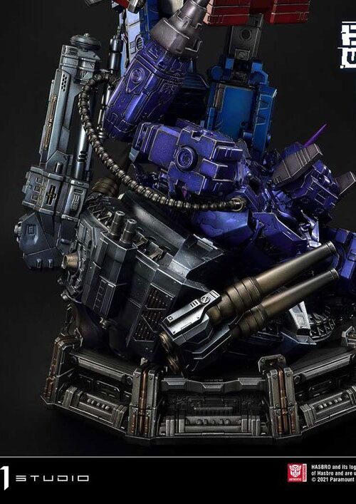 Descubre el apasionante mundo de Estatua Optimus Prime Ultimate Version.