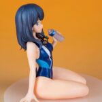 Descubre el apasionante mundo de Estatua Rikka Takarada Swimsuit.