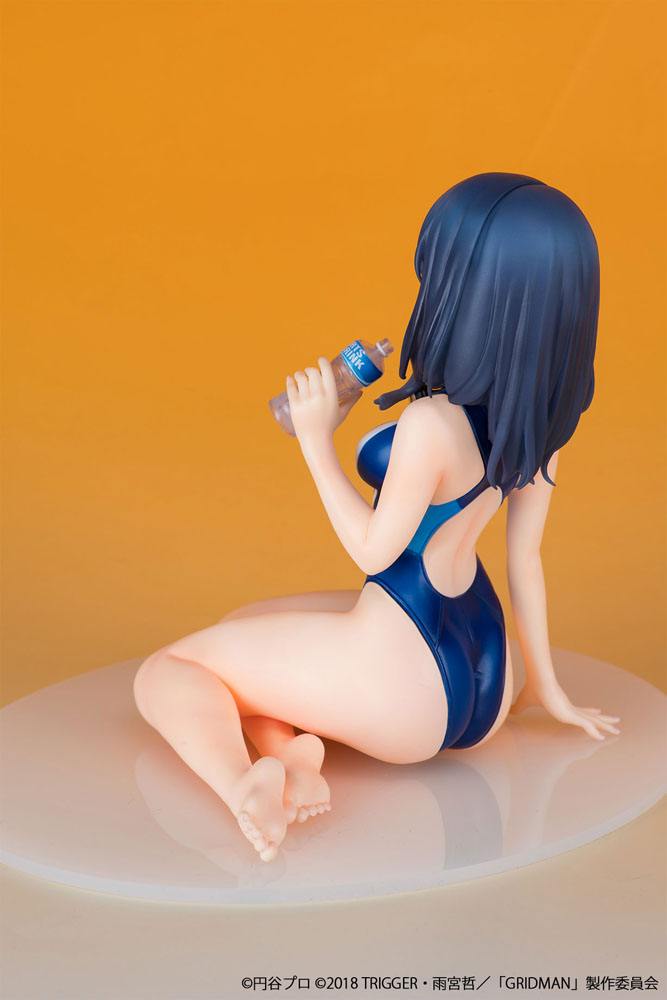 Descubre el apasionante mundo de Estatua Rikka Takarada Swimsuit.