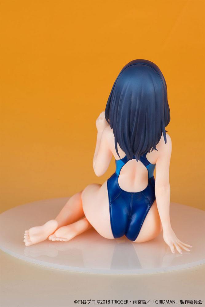 Descubre el apasionante mundo de Estatua Rikka Takarada Swimsuit.
