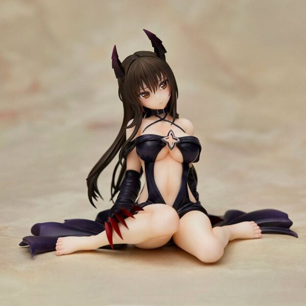 Descubre el apasionante mundo de Estatua Yui Kotegawa Darkness.