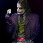 Descubre el apasionante mundo de Busto tamaño real Joker Dark Knight.