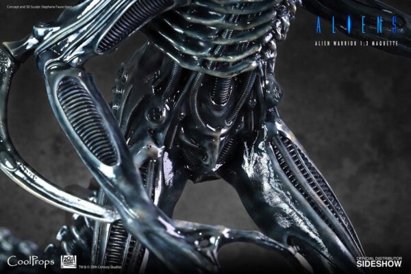 Descubre el apasionante mundo de Estatua Alien Warrior Deluxe.
