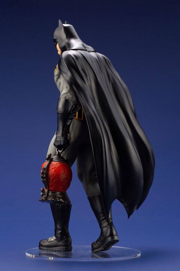 Descubre el apasionante mundo de Estatua Batman Last Knight on Earth.