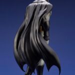Descubre el apasionante mundo de Estatua Batman Last Knight on Earth.