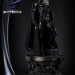 Descubre el apasionante mundo de Estatua Batman Ultimate Bonus Version.