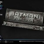 Descubre el apasionante mundo de Estatua Batman Ultimate Bonus Version.