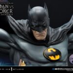Descubre el apasionante mundo de Estatua Batman vs The Joker Deluxe.