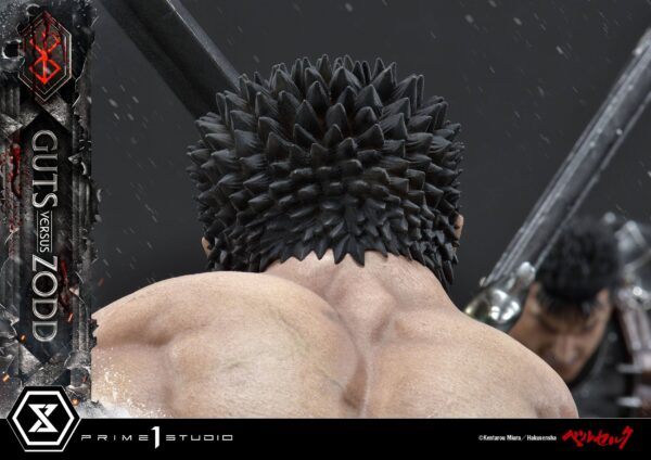 Descubre el apasionante mundo de Estatua Berserk Guts Versus Zodd.