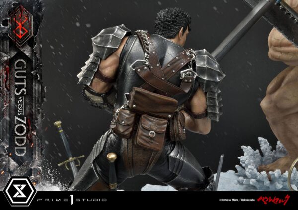 Descubre el apasionante mundo de Estatua Berserk Guts Versus Zodd.